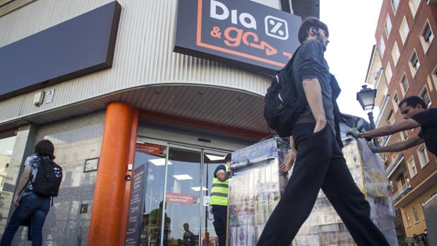 La cadena ha señalado que su deuda financiera neta se ha situado a cierre de marzo en aproximadamente 1.702 millones de euros