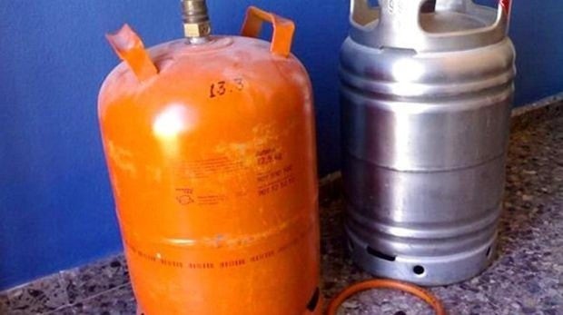 Camión de bombona de butano