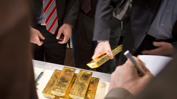 La guerra comercial ha favorecido que el precio de la onza de oro Troy -31 gramos del metal precioso- haya subido en estos días de agosto el 8%