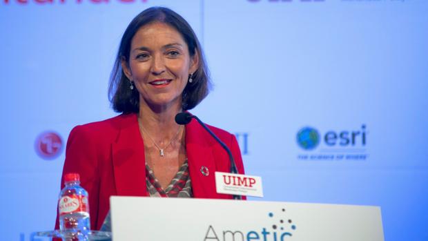 Reyes Maroto, ministra de Industria, Comercio y Turismo en funciones, durante su intervención en Santander