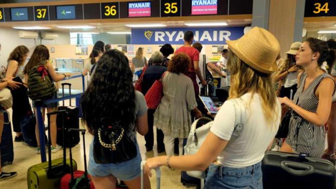 En qué casos se puede reclamar el sobrecoste que cobra Ryanair por el  segundo equipaje?