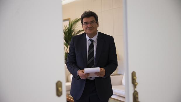 escriva-angeldeantonio-k11G--620x349@abc.jpg