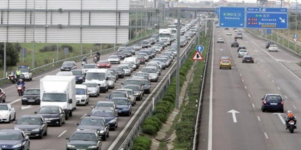 Las concesionarias dan alas al plan de Ábalos para implantar peajes en las carreteras