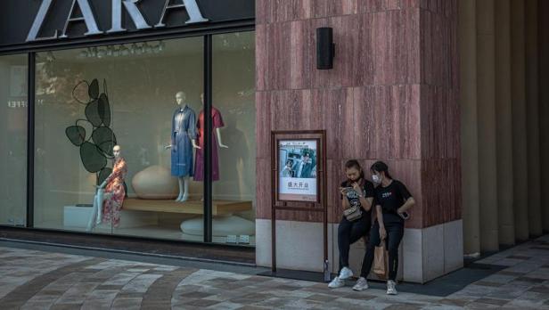 Inditex planea cerrar todas sus tiendas Pull\u0026Bear, Bershka y Stradivarius  en China