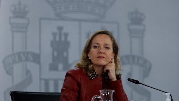 La vicepresidenta económica, Nadia Calviño, durante un Consejo de Ministros