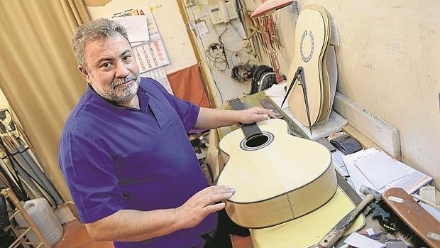 Una guitarra de Estopa para John Kerry