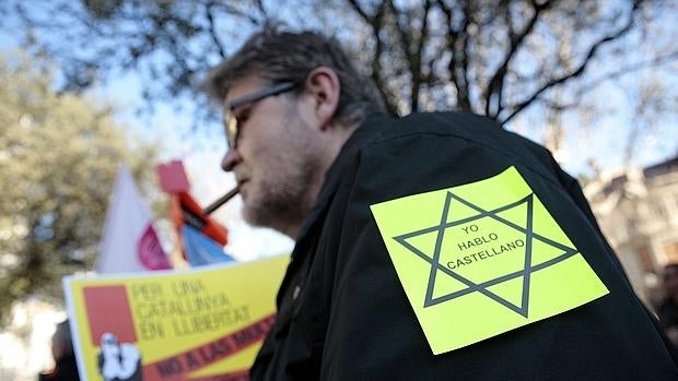 Protesta contra las multas lingüísticas