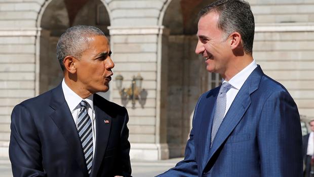 El presidente de los Estados Unidos, Barack Obama, recibido por el Rey Don Felipe