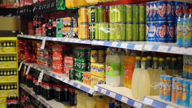 LAs bebidas azucaradas, en el punto de mira