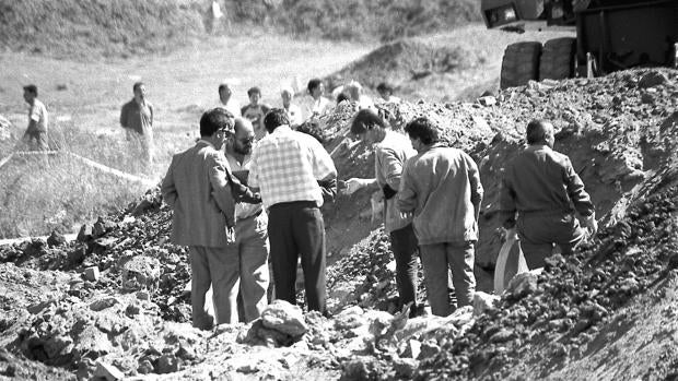 Las autoridades tratan de localizar el cadáver de Anabel Segura entre los escombros de una fábrica de ladrillos
