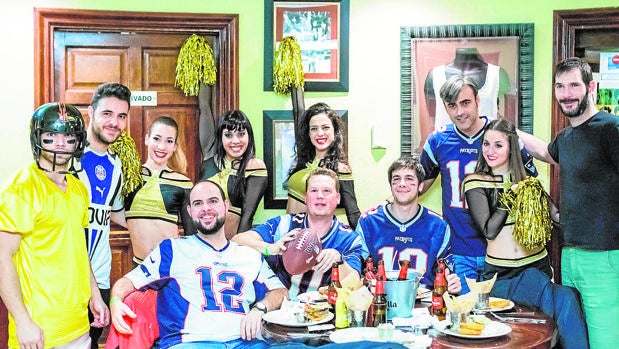 El Hard Rock es uno de los locales que más vive la pasión del fútbol americano