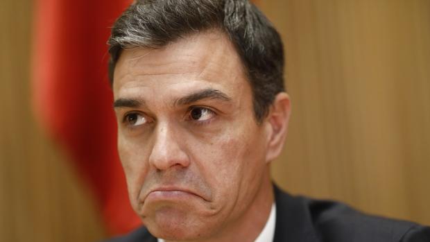 El líder socialista, Pedro Sánchez, durante la reunión plenario del grupo socialista