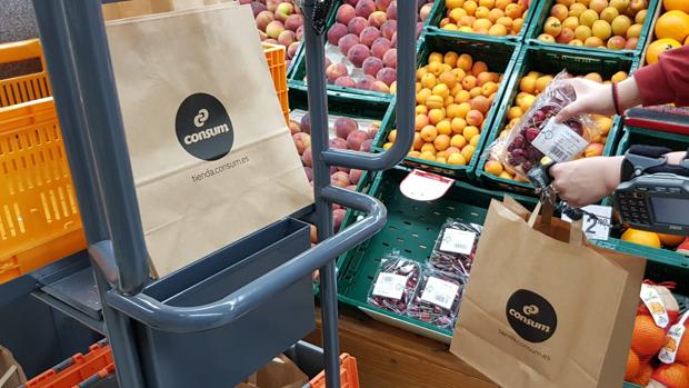 Imagen de las nuevas bolsas de Consum