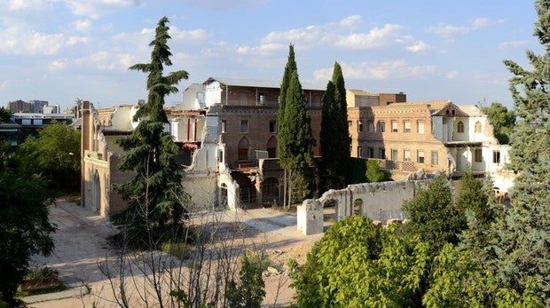 El convento de las Damas Apostólicas y parte del jardín