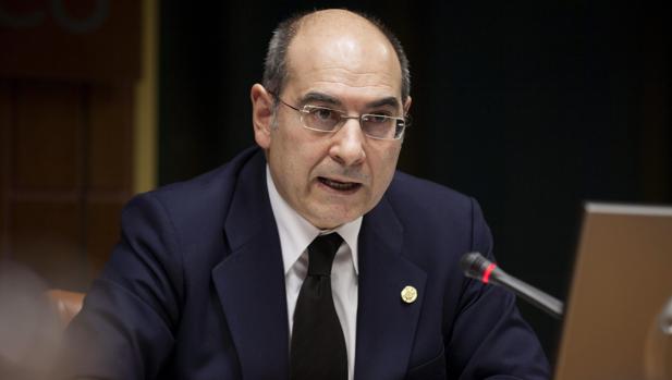 El consejero vasco de Salud, Jon Darpón