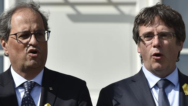 Joaquín Torra, junto a Puigdemont en Waterloo