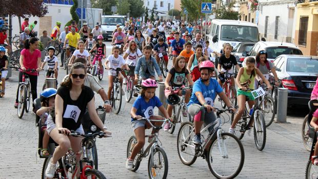 Participantes en el Día de la Bicicleta