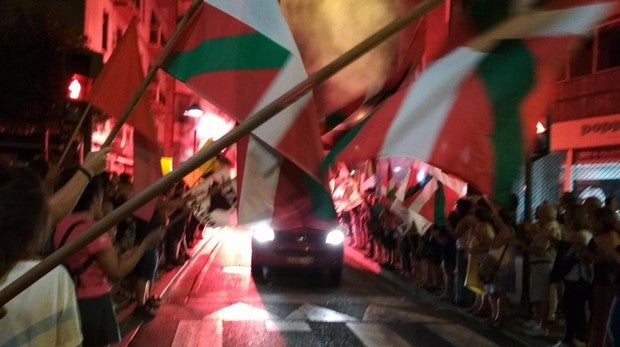 El homenaje en Basauri a la terrorista Leire Etxebarría, tras su salida de prisión el pasado 15 de agosto