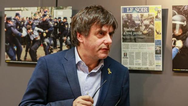 Puigdemont, en una exposición sobre el 1-O, lleva más de un año fugado