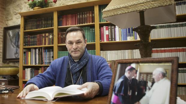 Raúl Berzosa ha presentado ante la Santa Sede