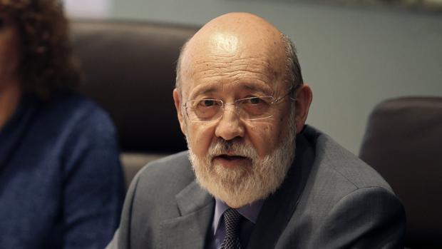 El presidente del CIS, el socialista José Félix Tezanos