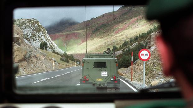 Unidades militares durante unas maniobras en Jaca (Huesca)