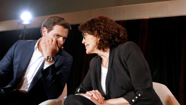 Albert Rivera y Soraya Rodríguez, estes martes en el acto en el que el líder de Cs confirmó la incorporación a sus litas de la exsocialista
