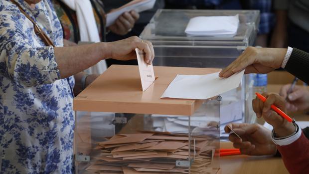 La documentación necesaria para votar en las elecciones municipales no suele variar entre comicios
