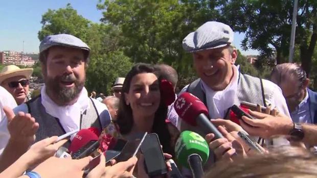 Integrantes de Vox dedican un chotis a Carmena