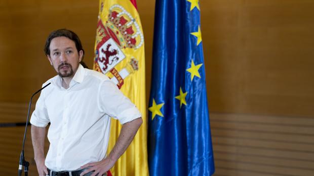 El líder de Podemos, Pablo Iglesias, tras su reunión con el presidente del Gobierno en funciones, Pedro Sánchez, hoy