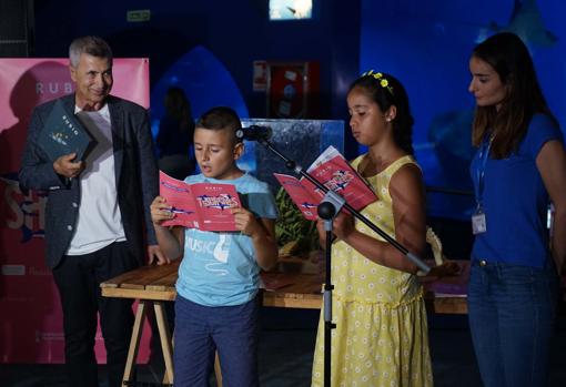 Lectura de cuadernos Rubio en la actividad divulgativa organizada por ambas entidades