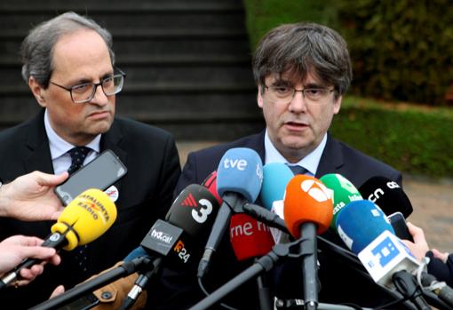 Torra y Puigdemont, en Waterloo ante la prensa