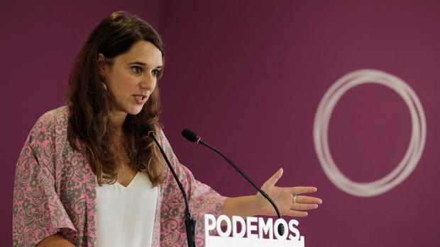 La portavoz de Podemos Noelia Vera, durante la rueda de prensa que ha ofrecido este lunes tras la reunión del Consejo de Coordinación del partido