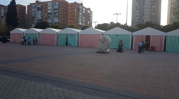 Las casetas ubicadas en el parque de Aluche durante los días en los que permaneció sin actividad