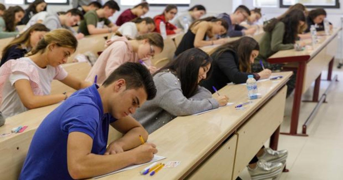 Los estudiantes tendrán que llevar mascarilla en los exámenes de ...