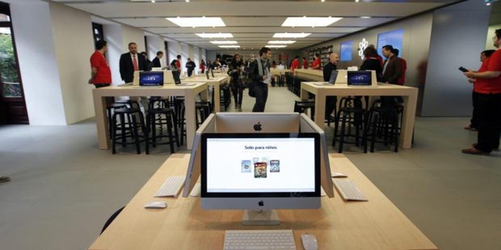 Valencia fase 2: Apple reabre su tienda en Colón con control de temperatura y aforo limitado