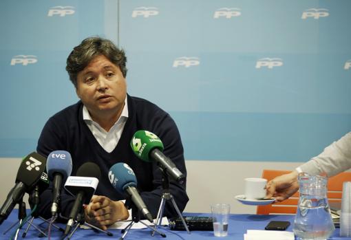 Archive image of PP deputy Luis Santamaría