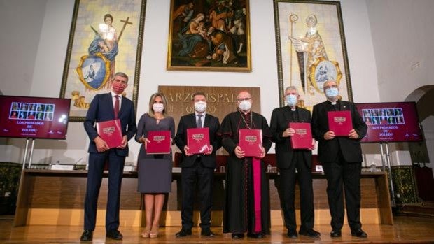La presentación de libro ha tenido lugar en el salón de concilios en el Arzobispado de Toledo