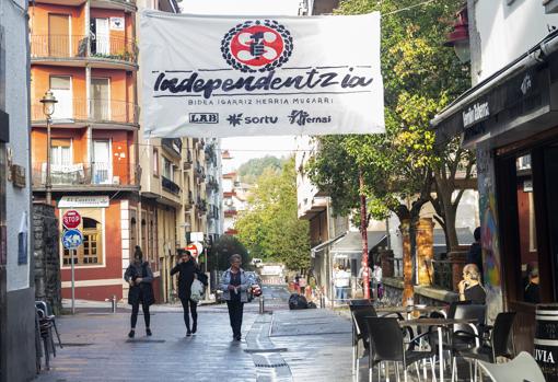 Las proclamas nacionalistas e independentistas se mantienen en los municipios vascos