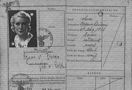 Pasaporte de Agnes von Fries