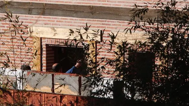 La Guardia Civil registra la vivienda de un detenido en el caso de la...