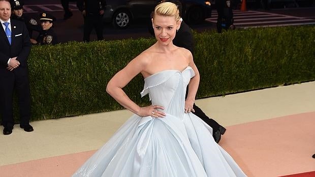 Claire Danes, la protagonista de Homeland, con su vestido similar a Cenicienta en la gala Met