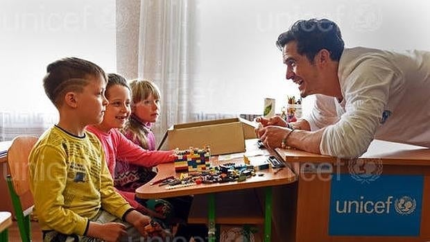 Orlando Bloom en su visita a Ucrania