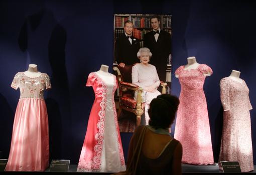 Trajes de la Reina Isabel II