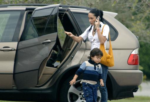 Valeria Rivera con el pequeño Alexander