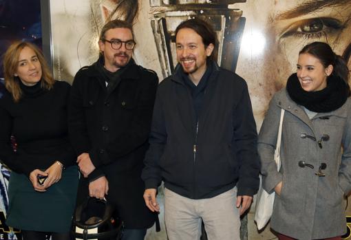 Pablo Iglesias junto a Tania Sánchez, Jorge Lago e Irene Montero