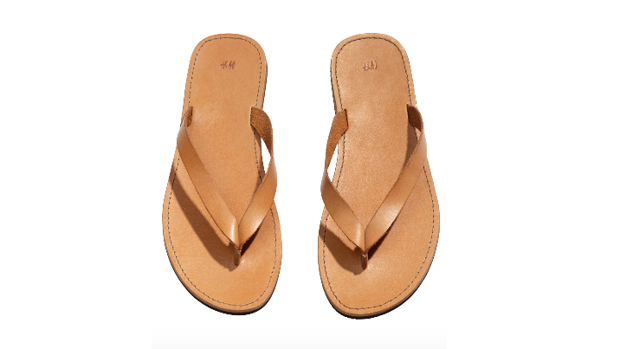 Sandalias romanas de cuero de H&M, 29 euros