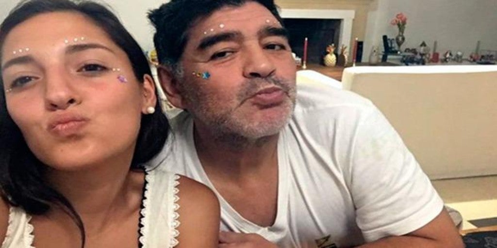 Jana Maradona, la hija extraoficial del «Pelusa» que quiere triunfar como modelo «curvy»