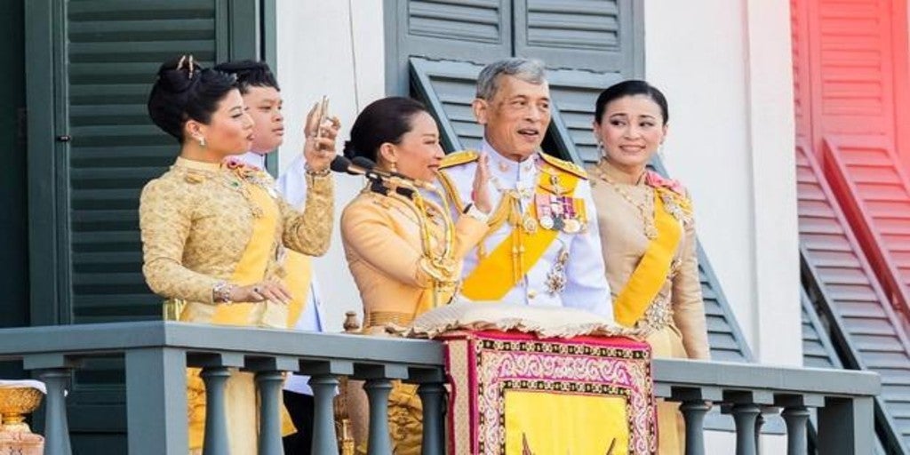 El infierno de las concubinas del Rey de Tailandia: drogadas y sumisas para dar placer sexual