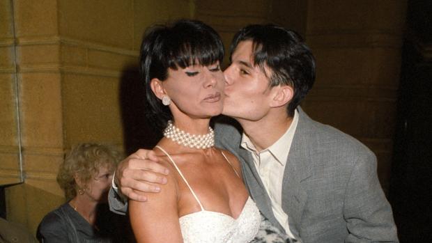 Javier Sánchez con Edite Santos, en 1995, en Madrid